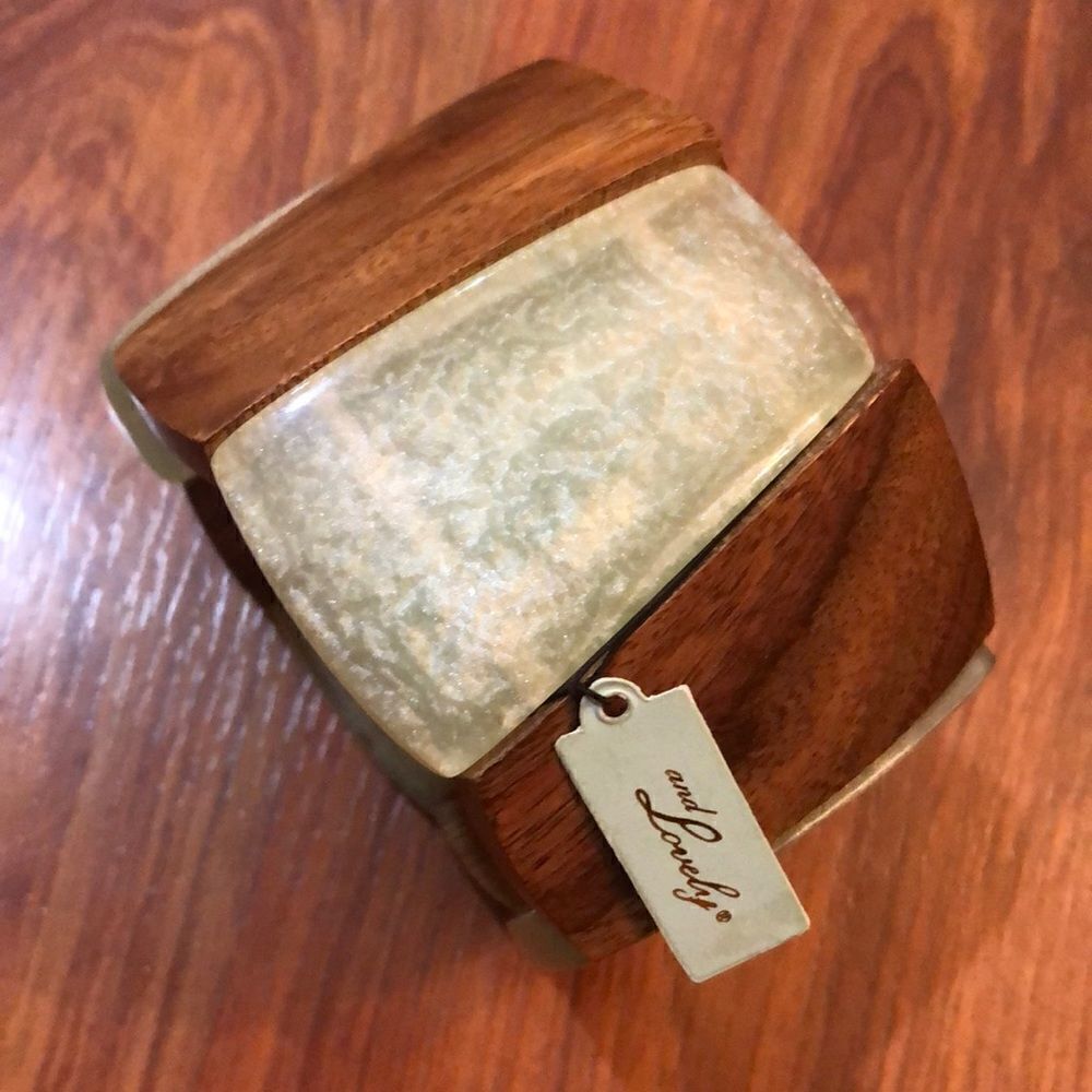 NWT And Lovely Wood &resin statement cuff bracelet